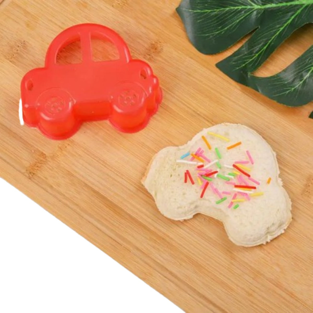 Moldes Sándwich Oso, Carro, Conejo, Cortador Para Pan