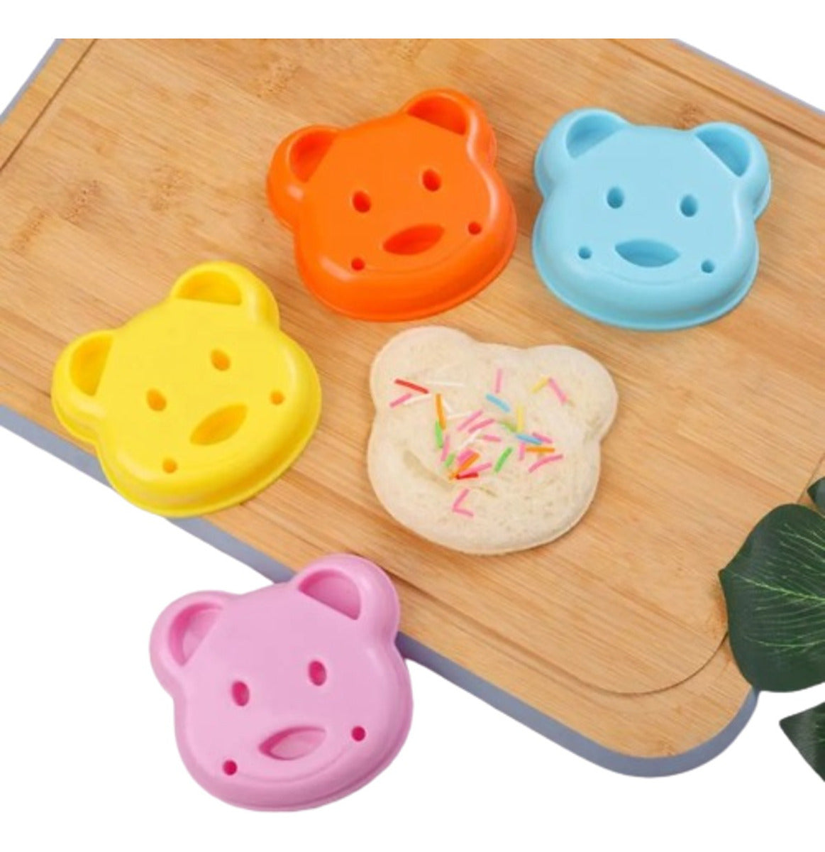 Moldes Sándwich Oso, Carro, Conejo, Cortador Para Pan