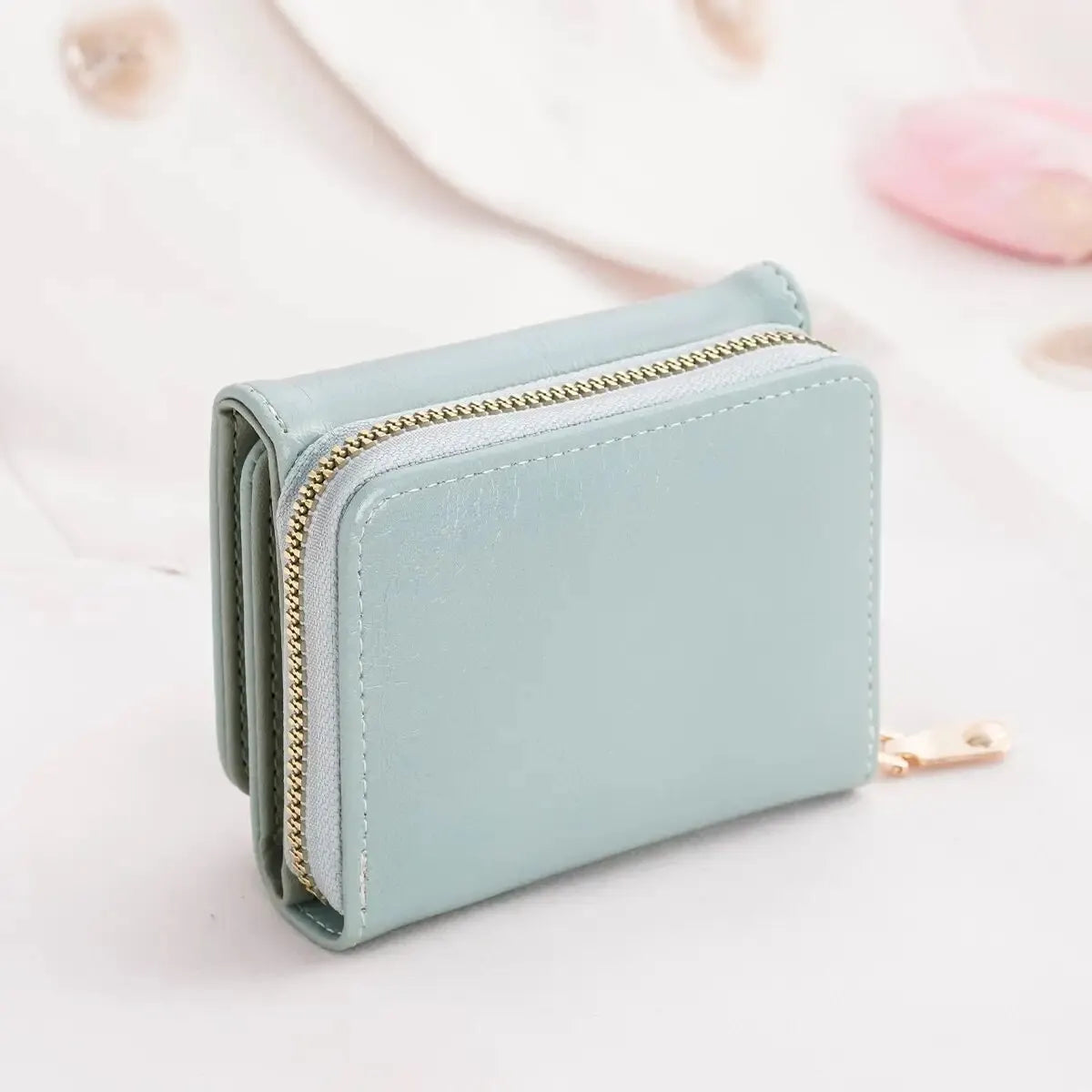 Billetera pequeña con botón a presión