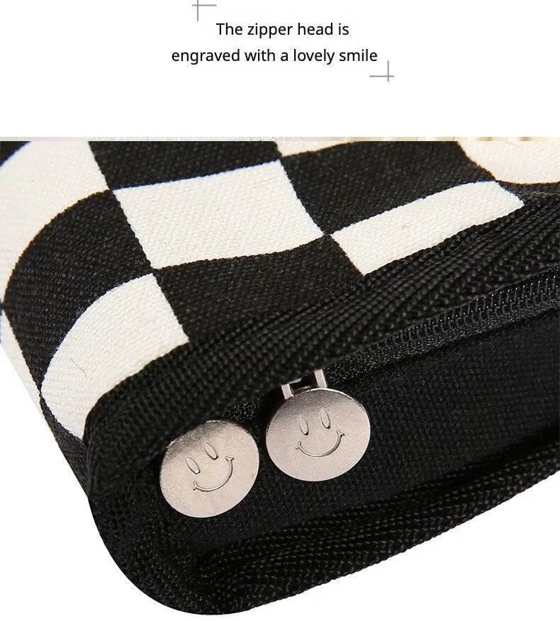 20cm Ins negro y blanco tablero de cuadros de gran capacidad de almacenamiento de gran valor bolsa de lápiz caja de papelería
