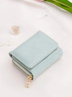 Billetera pequeña con botón a presión